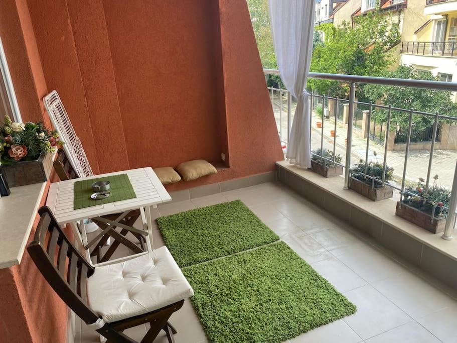 Lovely 1-Bedroom Apartament With Free Parking Sofia Exterior foto