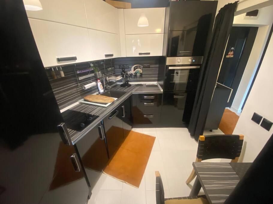 Lovely 1-Bedroom Apartament With Free Parking Sofia Exterior foto